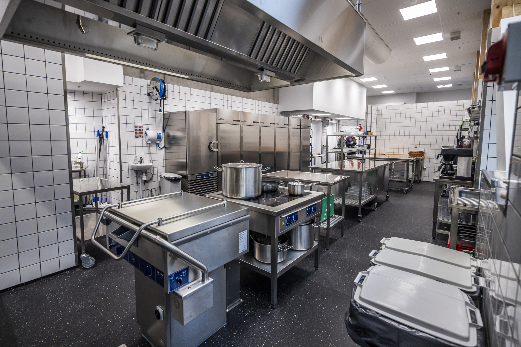 71107140 72050204 2 Det Kærlige Måltid