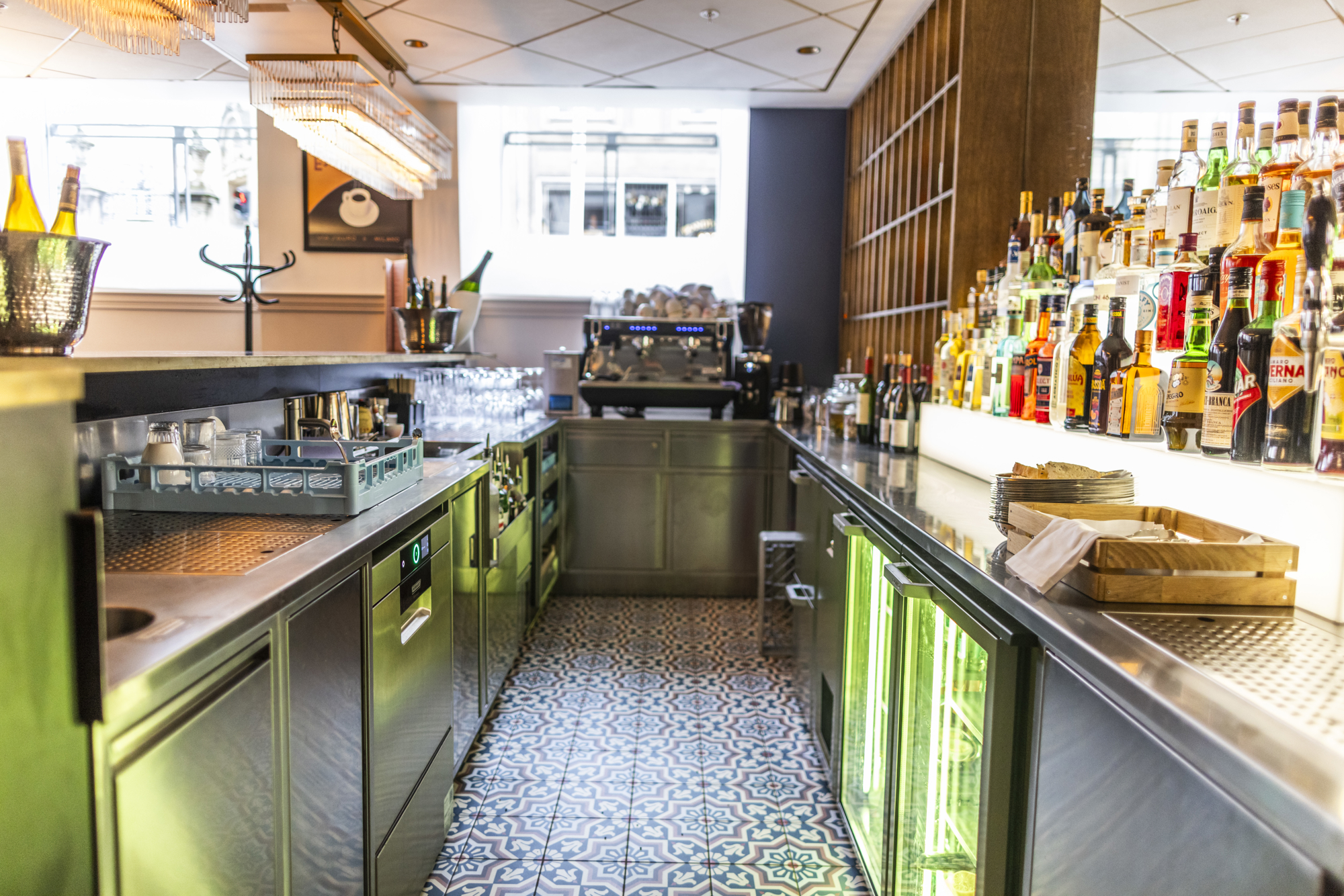 BB Hugo RAISFOTO C1 4472